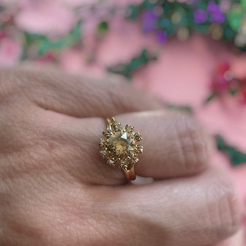 Ring met gouden bloem