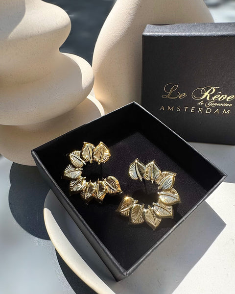 Gouden oorknoppen 'Matching Leaves Refined'